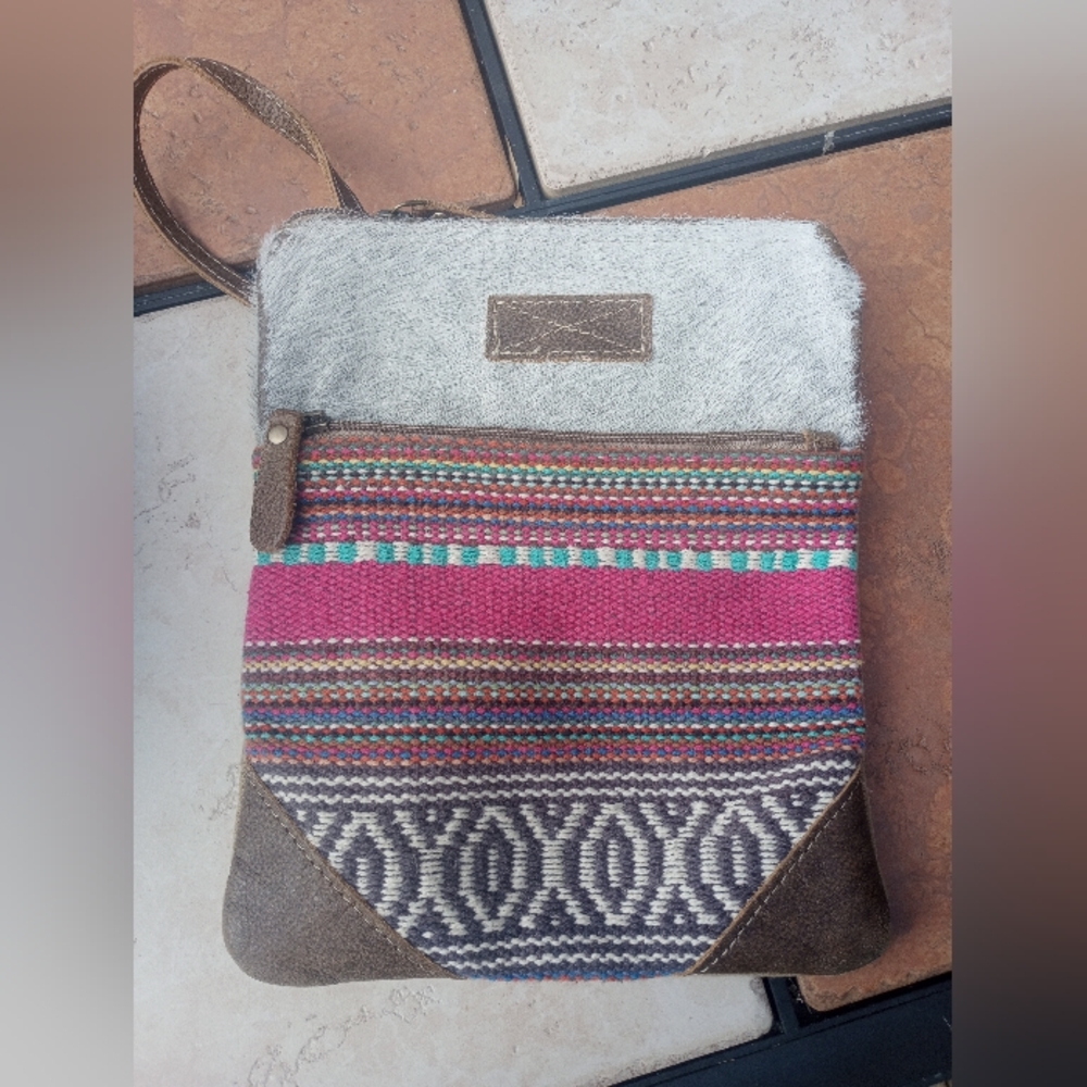 Myra Crossbody Bag